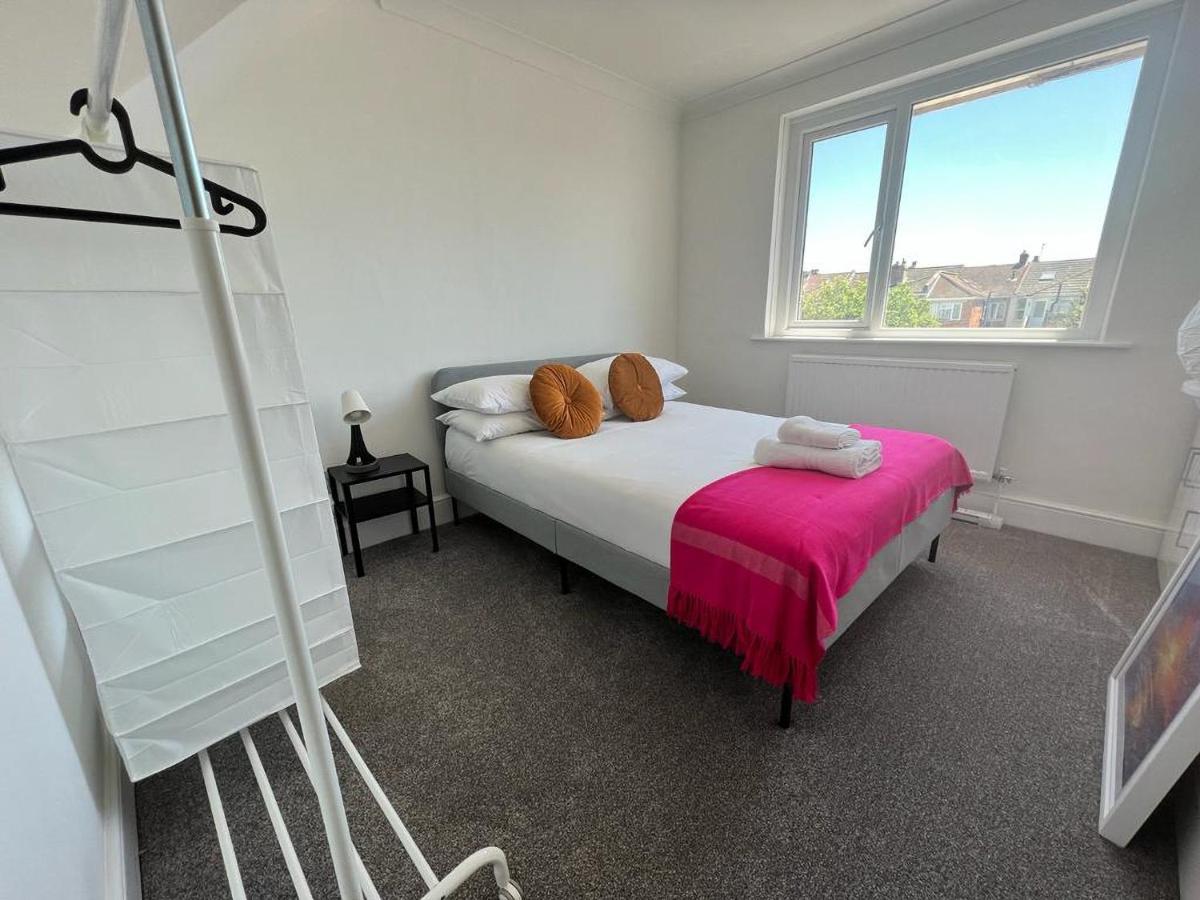 2 Bedroom Flat Free Parking Great Location Southampton Exterior foto